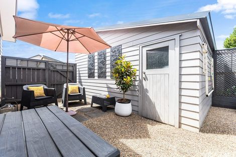 Photo of property in 37 Kings Road, Panmure, Auckland, 1072