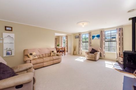 Photo of property in 34 Greenaway Road, Waikanae, 5036