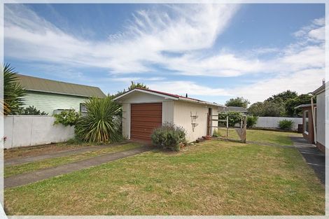 Photo of property in 11 Whittaker Street, Foxton, 4814