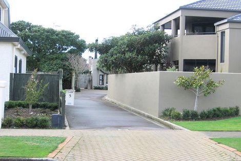 Photo of property in 5 Dougherty Place, Hokowhitu, Palmerston North, 4410