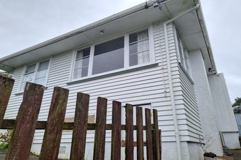 Photo of property in 57 Salford Street, Newlands, Wellington, 6037