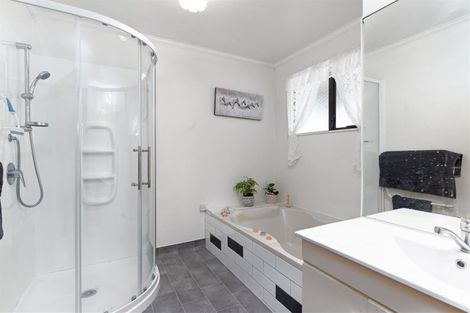 Photo of property in 365 Bluff Rangitumau Road, Rangitumau, Masterton, 5871