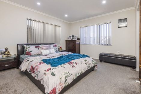 Photo of property in 50b Great South Road, Manurewa, Auckland, 2102