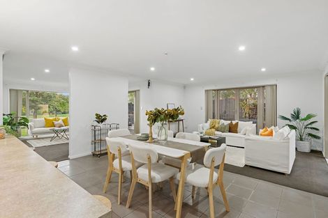 Photo of property in 2 Rooney Place, Aidanfield, Christchurch, 8025