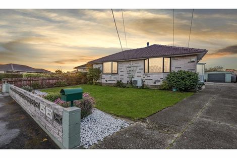 Photo of property in 11 Quebec Place, Wainoni, Christchurch, 8061