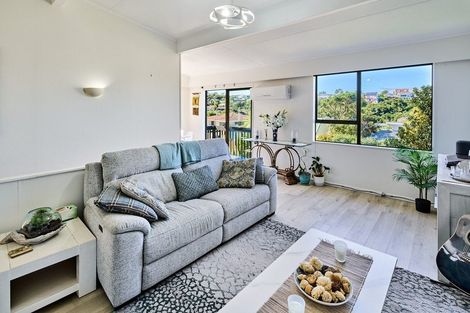 Photo of property in 27 Old Coach Road, Johnsonville, Wellington, 6037