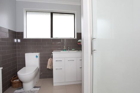 Photo of property in 12 Hammond Street, Bulls, 4818