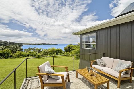 Photo of property in 97 Tiri Road, Tindalls Beach, Whangaparaoa, 0930