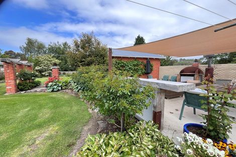 Photo of property in 6 Johnson Street, Milton, 9220