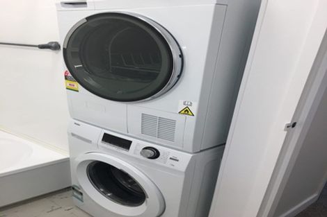 Photo of property in Hobson Court Flats, 75/70 Hobson Street, Thorndon, Wellington, 6011