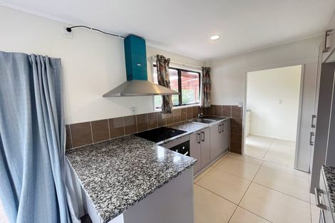 Photo of property in 56 Arodella Crescent, Ranui, Auckland, 0612