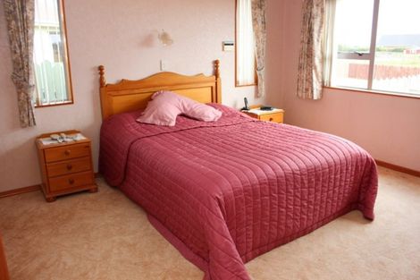 Photo of property in 11 Ponderosa Place, Opunake, 4616