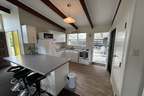 Photo of property in 19 Nimmo Avenue, Waikanae, 5036