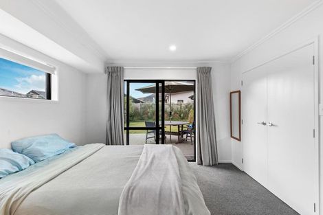 Photo of property in 12 Shepherd Road, Jacks Point, Queenstown, 9371