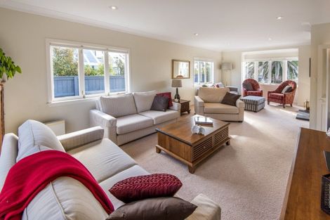 Photo of property in 1/11a Hauraki Road, Hauraki, Auckland, 0622