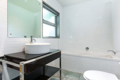 Photo of property in 2 Finlay Grove, Waikawa, Picton, 7220