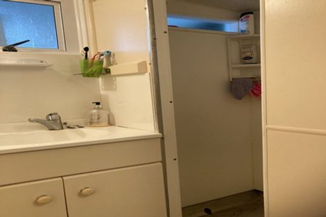 Photo of property in 48 Fourth Avenue, Urenui, 4377