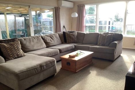 Photo of property in 1 Gillies Place, Ranui, Porirua, 5024