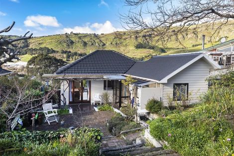 Photo of property in 30 Flinders Road, Heathcote Valley, Christchurch, 8022