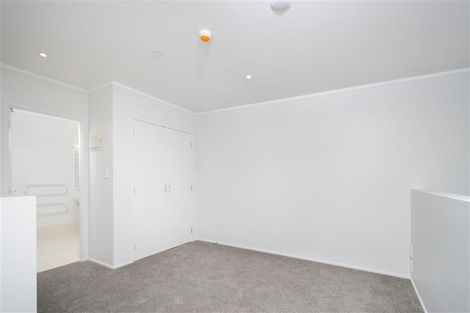 Photo of property in 18b/30 Westward Ho, Glen Eden, Auckland, 0602