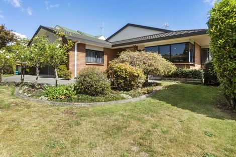 Photo of property in 17 Sunny Dale, Western Heights, Hamilton, 3200