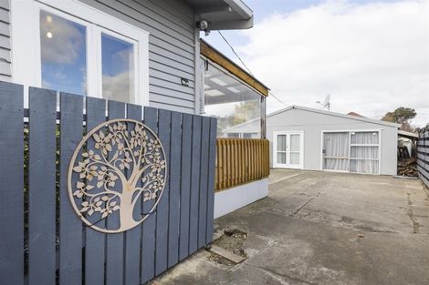 Photo of property in 28 Hair Street, Marton, 4710