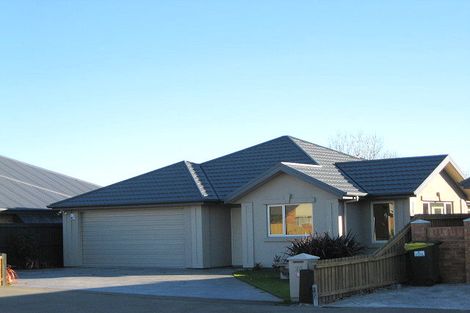 Photo of property in 25 Providence Place, Redwood, Christchurch, 8051