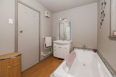 Photo of property in 56 Joseph Street, West End, Palmerston North, 4412