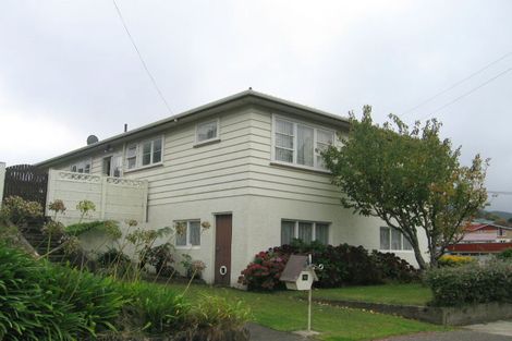 Photo of property in 64 Redwood Avenue, Tawa, Wellington, 5028