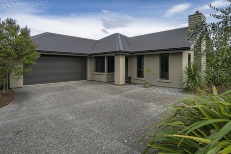 Photo of property in 17 Cambelldon Crescent, Stoke, Nelson, 7011