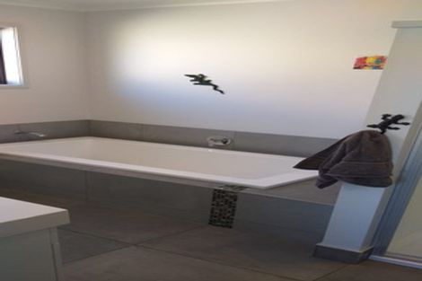 Photo of property in 12 Latimer Way, Petone, Lower Hutt, 5012