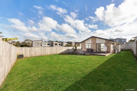 Photo of property in 35a Awaroa Road, Sunnyvale, Auckland, 0612
