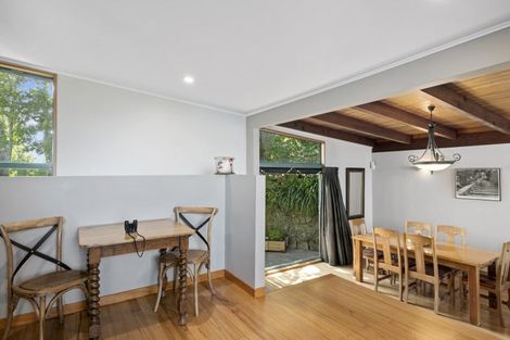 Photo of property in 52 Waitohu Road, York Bay, Lower Hutt, 5013