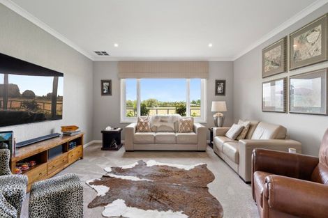 Photo of property in 44 Seachange Drive, Leamington, Cambridge, 3432