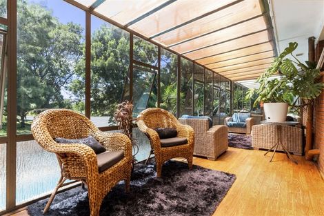 Photo of property in 36 Cascades Road, Pakuranga Heights, Auckland, 2010