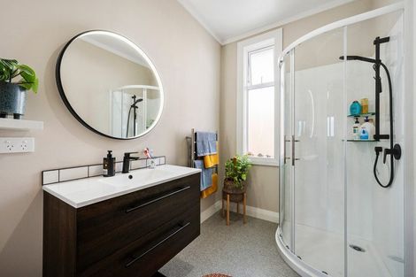 Photo of property in 12 Trevor Terrace, Newtown, Wellington, 6021