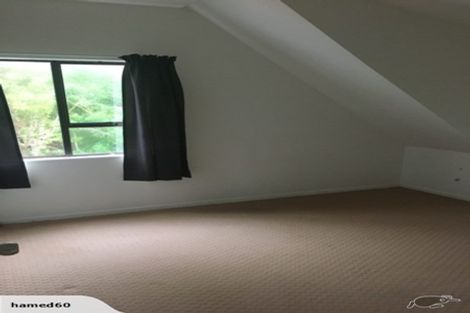 Photo of property in 8 Claret Place, Henderson, Auckland, 0612