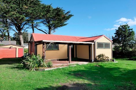 Photo of property in 637 Waitarere Beach Road, Waitarere Beach, Levin, 5510
