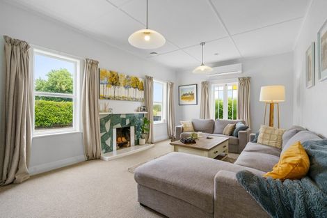 Photo of property in 92 Williams Street, Cambridge, 3434