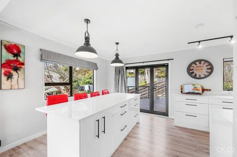 Photo of property in 12 Roman Close, Silverstream, Upper Hutt, 5019