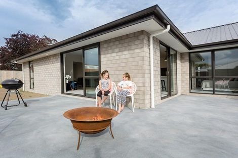 Photo of property in 52 Arran Street, Mosgiel, 9024