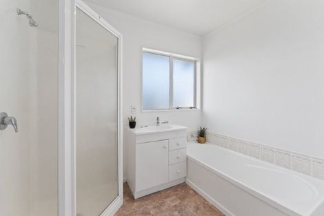 Photo of property in 15a Dennis Taylor Court, Paraparaumu, 5032