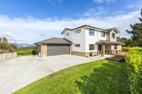 Photo of property in 24 Mount Marua Way, Timberlea, Upper Hutt, 5018