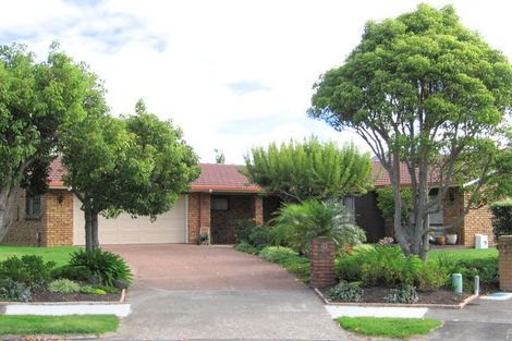 Photo of property in 43 Clyside Avenue, Half Moon Bay, Auckland, 2012