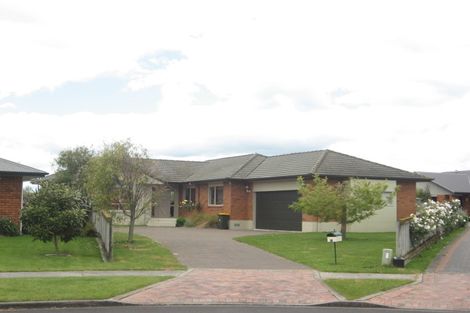 Photo of property in 12 Lucombe Place, Cambridge, 3434