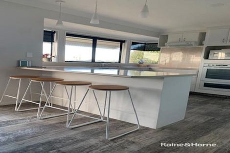Photo of property in 18 Claridge Place, Mount Maunganui, 3116