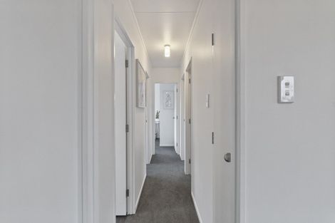 Photo of property in 8b Huia Avenue, Forest Lake, Hamilton, 3200