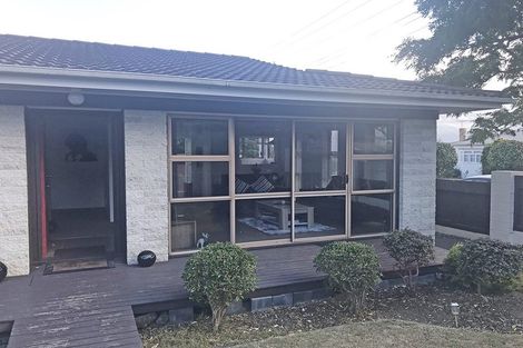 Photo of property in 1/47 Moana Avenue, Onehunga, Auckland, 1061