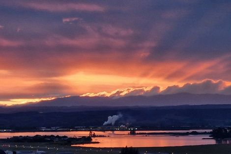 Photo of property in 1/104 Tosswill Road, Tahunanui, Nelson, 7011