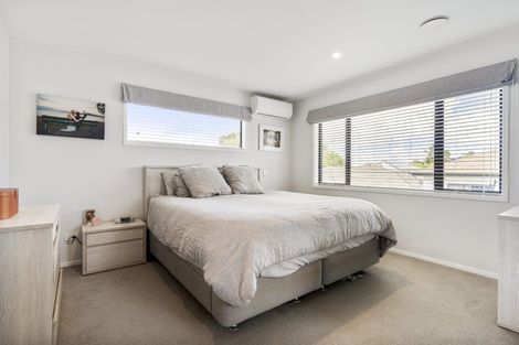 Photo of property in 5 Blatina Drive, Kumeu, 0810